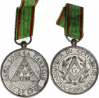 Orient de Lyon - Loge La Grandeur.
Argent.
A/ ★ SOUVENIR DU CENTENAIRE ★ / 21 OCTOBRE 1883, compas et équerre entrecroisés
autour d'un G et sur une co...