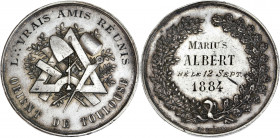 Orient de Toulouse - Loge Les Vrais Amis Réunis. 
A/ VRAIS AMIS RÉUNIS; champ; composition de symboles entrecroisés avec un niveau; équerre, 
compas, ...