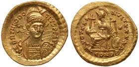 Theodosius II, AD 402-450. Gold Solidus (4.47 g.)