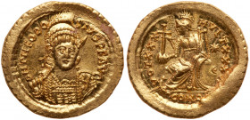 Theodosius II. Gold Solidus (4.49 g), AD 402-450. MS