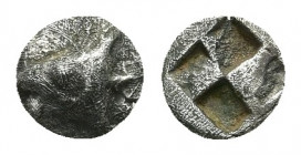 MYSIA. Kyzikos. Hemiobol (Circa 600-550 BC).
Obv: Tunny head left above tunny.
Rev: Quadripartite incuse square.
SNG von Aulock 7325.
Condition: E...
