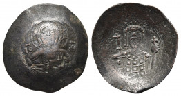 MANUEL I COMNENUS (1143-1180). Billon-Aspron-Trachy. Constantinople.
Obv: IC - XC.
Nimbate bust of Christ facing, holding scroll .
Rev: Bust of Man...