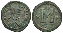 ANASTASIUS I (491-518). Follis. Constantinople.
Obv: D N ANASTASIVS P P AVG.
Diademed, draped and cuirassed bust right.
Rev: Large M; star to left ...
