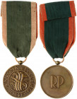 Poland Medal of Independence (1930) Warsaw. Three hydras pierced by three swords; next to the signature GW; Fighter's Independence; on the reverse sid...