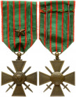 France Military Medal Cross of War 1914/1915. Bronze. Weight approx: 18.81 g. Diameter: 45x37 mm.