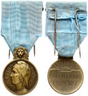 France Medal (20th century) Undated Physical Education and Sports. Bronze. Weight approx: 15.14 g. Diameter: 66x27 mm.
