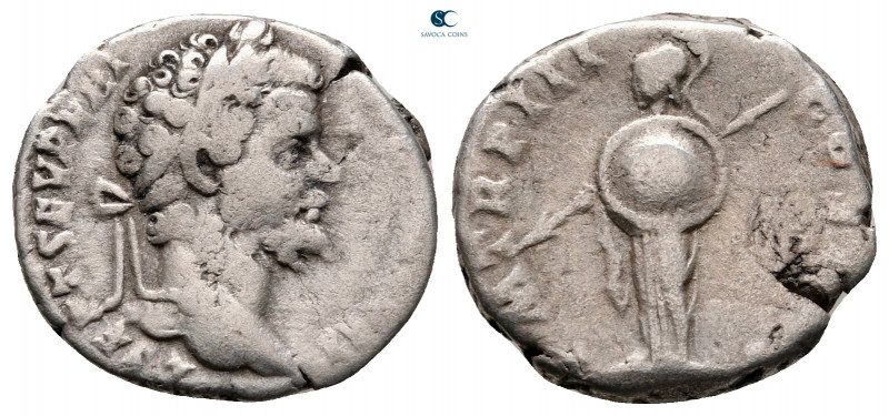 Septimius Severus AD 193-211. Rome
Denarius AR

18 mm, 3,35 g



nearly v...