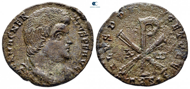 Magnentius AD 350-353. Treveri
Follis Æ

26 mm, 5,71 g



nearly very fin...