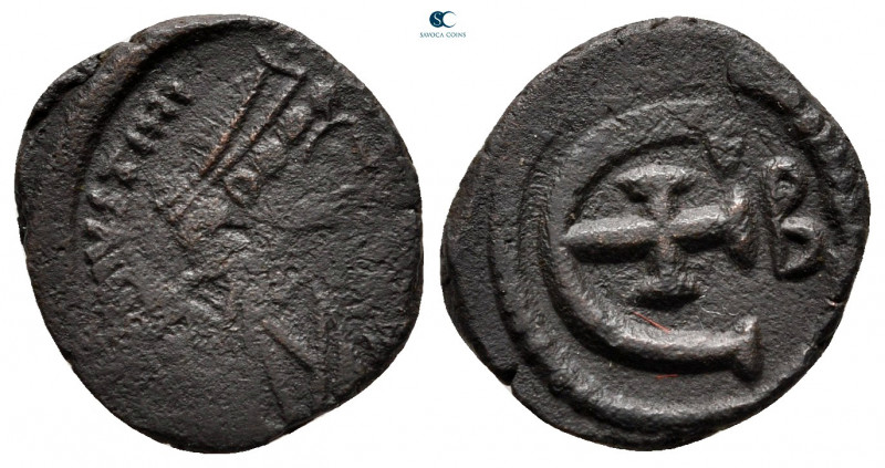 Justinian I AD 527-565. Antioch
Pentanummium Æ

15 mm, 2,06 g



nearly v...