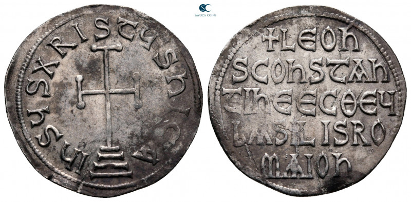 Leo V and Constantine AD 813-820. Constantinople
Miliaresion AR

24 mm, 2,09 ...