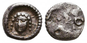 Greekk Coins Ar,
Reference:
Condition: Very Fine

Weight: 0,9 gr
Diameter: 10,3 mm