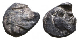 Cilicia, Uncertain AR Obol. Circa 440-390 BC.

Weight: 0,4 gr
Diameter: 9,3 mm