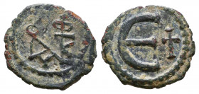Iustinus II (565-578 AD). AE Pentanummium, Constantinopolis.

Weight: 1,2 gr
Diameter: 13,5 mm