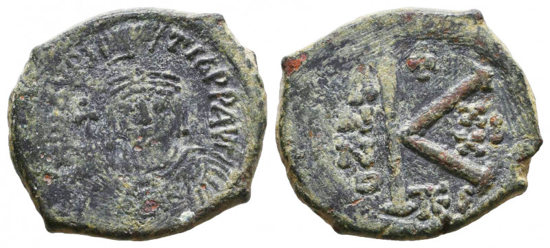 MAURICE TIBERIUS. 582-602 AD. Æ Follis.

Weight: 5,9 gr
Diameter: 21,5 mm