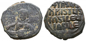 Anonymous (attributed to Basil II and Constantine VIII). Ca. 976-1025. AE follis. Anonymous class A2 or A3.

Weight: 14,7 gr
Diameter: 29 mm