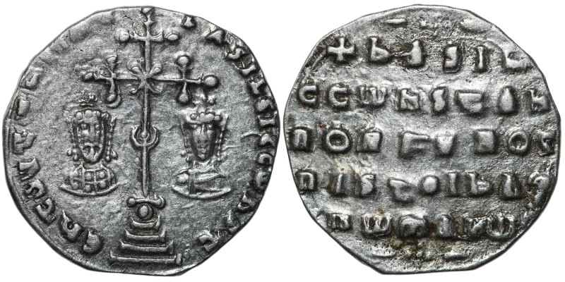 Byzantine Empire. Basil II Bulgaroktonos, with Constantine VIII. 976-1025. AR Mi...