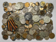 Russia and USSR - lot of coins and medals MIX Zestaw pokazany na zdjęciach.&nbsp; Większość monet wyjściowo była mennicza, ale niestety skorodowane w ...
