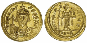 EMPIRE BYZANTIN
Phocas (602-610). Solidus 607-610, 5e officine, Constantinople.
Sear 616 ; Or - 4,21 g - 19,5 mm - 6 h 
Très légèrement décentré si...