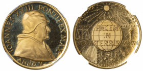 ITALIE
Vatican, Jean XXIII (1958-1963). Médaille d’or frappée à l’occasion du second concile 1963 - An V.
Or - 30 mm - 12 h 
NGC MS 66 (5937741-006...