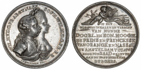 PAYS-BAS
Guillaume V, stathouder général des Provinces-Unies (1751-1795). Médaille d’argent aux gardes et sergents de la résidence princière à Amster...
