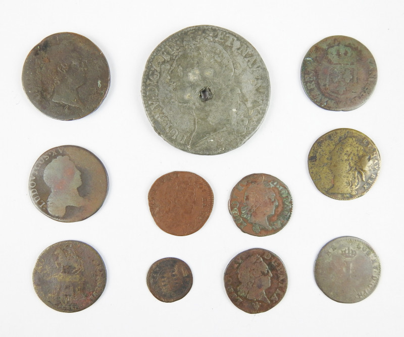 LOUIS XV : Lot de monnaies dont 1738 et 1770, liard de Lorraine 1715. 11 pièces....