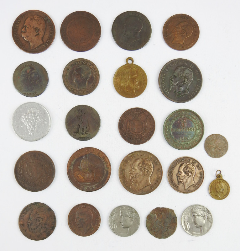 ITALIE : lot de monnaies à trier dont médaillette à l’effigie de Garibaldi. XIXe...