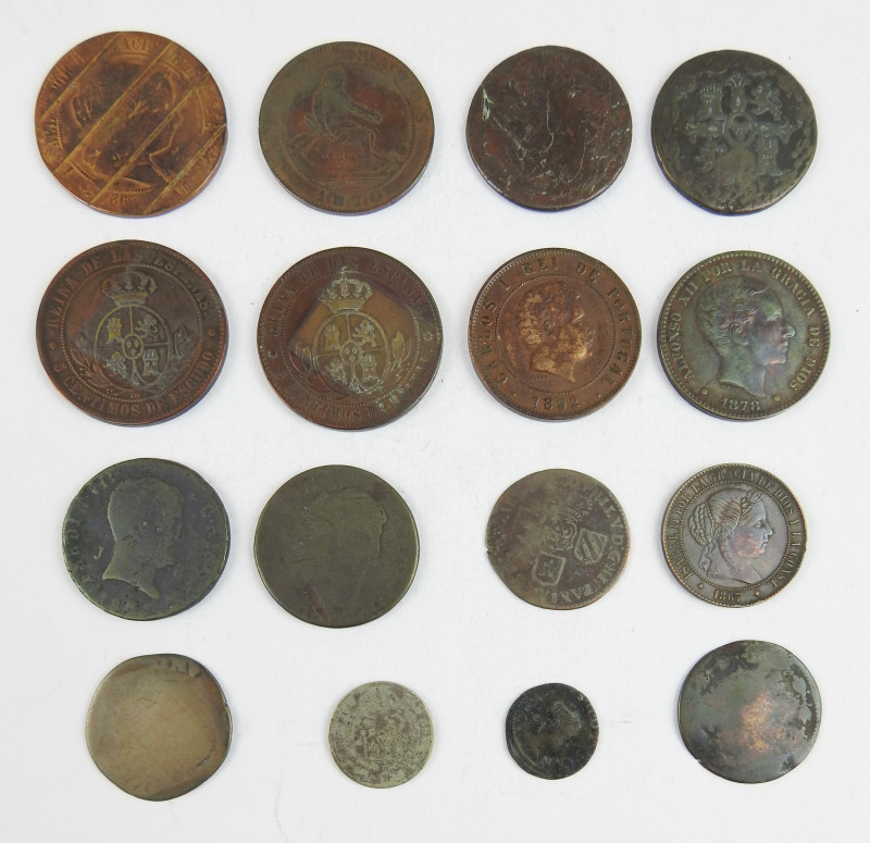 ESPAGNE / PORTUGAL : lot de monnaies à trier. XIXe et XXe s. A trier. En l’état...