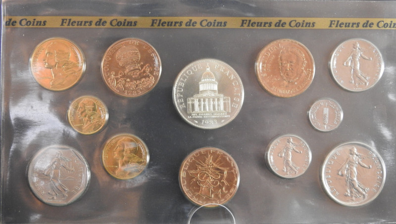 FRANCE - MONNAIE DE PARIS - FLEURS DE COINS : Coffret de 12 monnaies, 1983¸ dont...