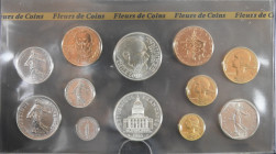 FRANCE - MONNAIE DE PARIS - FLEURS DE COINS : Coffret de 12 monnaies, 1985¸ dont argent.