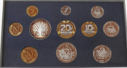 FRANCE - MONNAIE DE PARIS - FLEURS DE COINS : Coffret de 12 monnaies, 1995¸ dont argent.