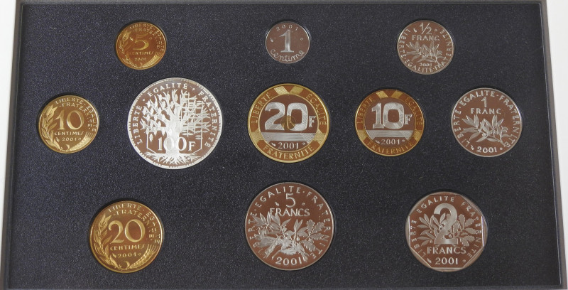 FRANCE - MONNAIE DE PARIS - FLEURS DE COINS : Coffret de 12 monnaies, 2001¸ dont...