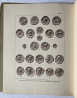 Frank Sherman BENSON, Ancient Greek Coins.
Très rare ensemble de 7/16 parutions de la collection de monnaies grecques de F. S. BENSON.
II Magna Graeci...