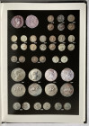 BOPEARACHCHI. O. and RAHMAN. A. Pre-Kushana Coins of Pakistan. Karachi, 1993. 238 pages ; planches en couleur. 
Comme Neuf. Relié avec jaquette et étu...