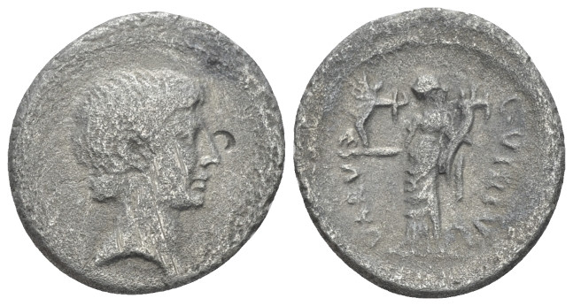 C. Vibius Varus. Denarius circa 42, AR 17.90 mm., 3.02 g.
Head of Octavian r., ...