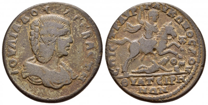 LYDIA.Thyateira.Julia Domna.(193-211).Ae. 

Obv : IOVΛIA ΔOMNA CEBACTH.
Draped b...