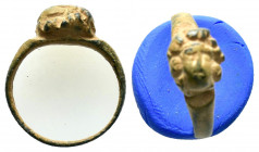 Roman Bronze Ring.

Condition : Good very fine.

Weight : 2.4 gr
Diameter : 18 mm