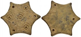 BYZANTINE BRONZE WEIGHT.(Circa 6th - 9th century).Ae.

Condition : Good very fine.

Weight : 35 gr
Diameter : 41 mm