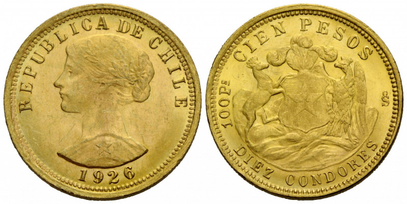 Republik 100 Pesos 1926. 30.9 mm. Gold 0.900. Vs. Freiheitskopf links, Datum unt...