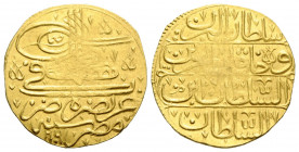 Mustafâ II. ibn Muhammad, 1106-1115 H,/1695-1703 AD.
 Ashrafi 1106 H. (geprägt/minted 1109-1115 H.) Misr (Kairo). 20.7 mm Goldmünze / gold coin. Mzz....