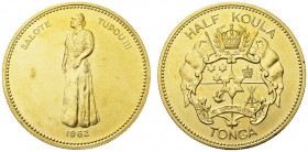 COINS & MEDALS FROM OVERSEAS 
 TONGA 
 Salote Tupou III, 1918 -1965. 1/2 Koula 1962. Fr. 2; K./M. 2. 16,23 g.
 GOLD. Extremely fine