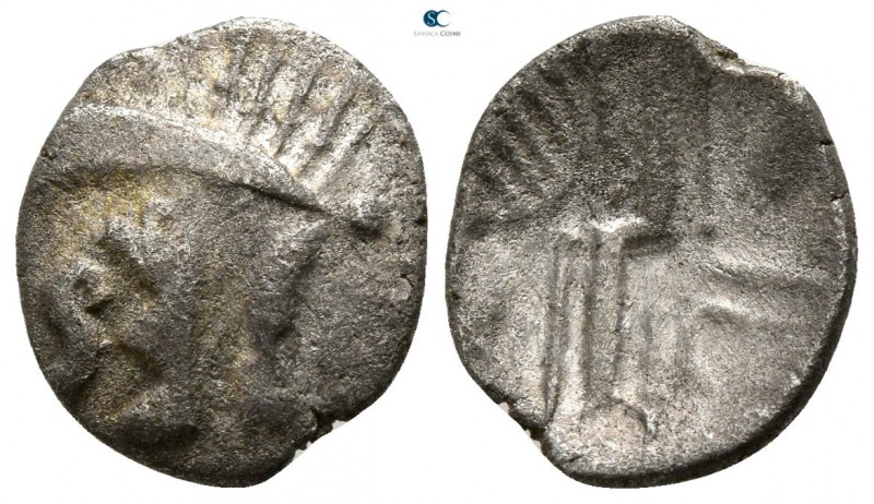 Britain. Durotriges 58-43 BC. 58 BC-AD 43. Quarter Stater AR

11mm., 0,71g.
...