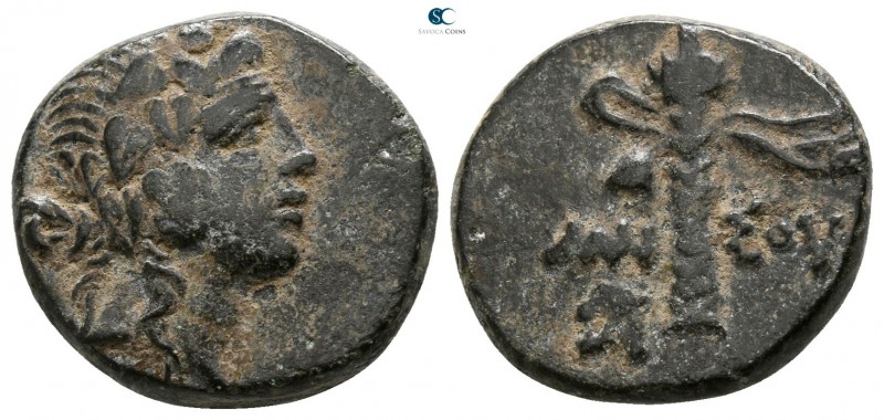Pontos. Amisos circa 85-65 BC. 
Bronze Æ

15mm., 4,21g.

Head of Dionysos r...