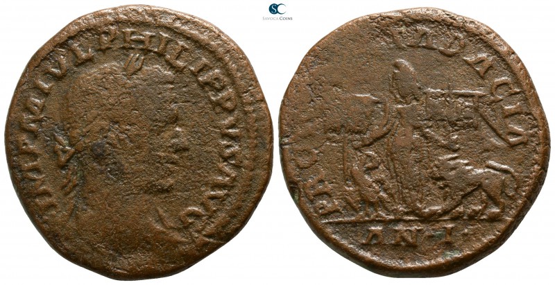 Dacia. Philip I Arab AD 244-249. 
Bronze Æ

27mm., 14,79g.

Laureate, drape...