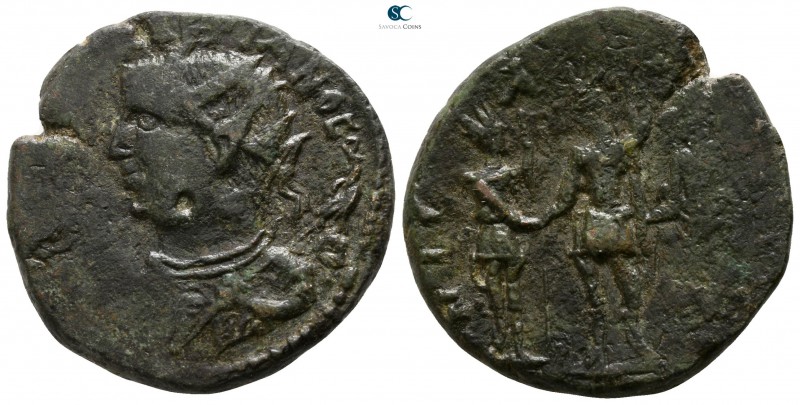Bithynia. Nikaia . Valerian I AD 253-260. 
Bronze Æ

24mm., 9,86g.

Radiate...