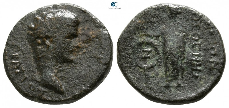 Phrygia. Laodikeia ad Lycum. Augustus 27-14 BC. 
Bronze Æ

15mm., 3,30g.

B...
