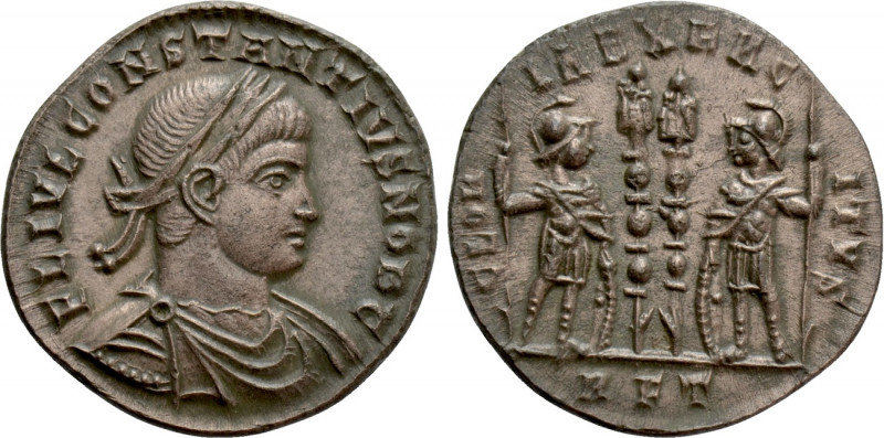 CONSTANTIUS II (Caesar, 316-337). Follis. Rome. 

Obv: FL IVL CONSTANTIVS NOB ...