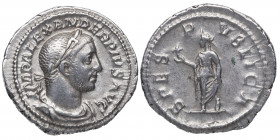 232/5 d.C. Alejandro Severo (231-235 d.C). Roma. Denario. DS 4819 f. Ag. 3,32 g. SPES PVBLICA. Esperanza a izq. MBC+. Est.60.