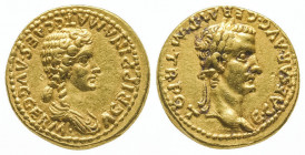Agrippine mère et Caligula (14 - 33). Auréus (7,80 g) au buste de la mère de Caligula. R/ Buste de Caligula. Frappé à Lyon sous Caligula. Ref : C3, Ca...