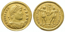 Valens
Solidus de Constantinople (4,47 g) au buste diadémé, drapé et cuirassé de l’empereur. R/ Valens et Valentinien tiennent un globe surmonté d’un...