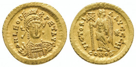 Léon (457-474).
Solidus (4,46 g) au buste casqué de l’empereur. R/ Victoire tenant une longue croix, astre dans le champ, H en fin de légende.
TTB...